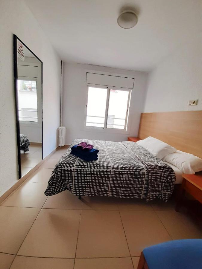 Hostal Lloret Playa Lloret de Mar Dış mekan fotoğraf